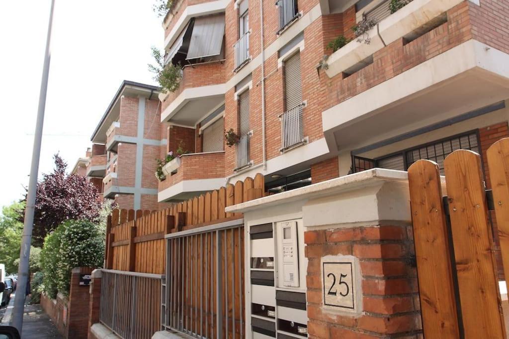 Vatican Flat Spacious Cozy With Court Рим Екстер'єр фото